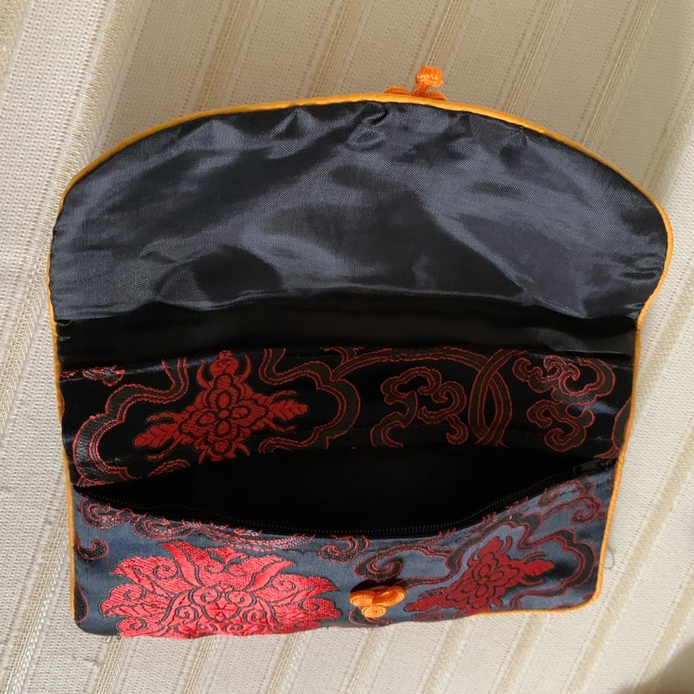 South Korean Handmade Silk 3-Piece Set! - Picture 4 of 14